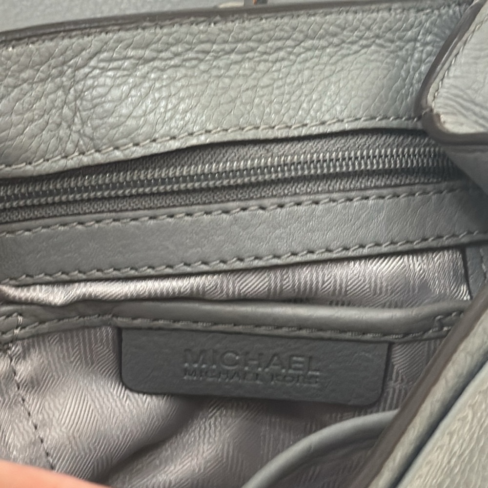 Michael Kors Emery Small Leather Satchel Bag. Steel Gray - Picture 13 of 14